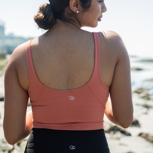 Shoreline Tank - Picture 2 of 4